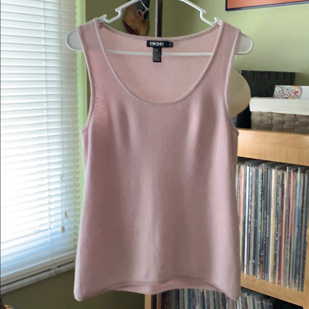 DKNY sleeveless soft pink sweater shirt Size M